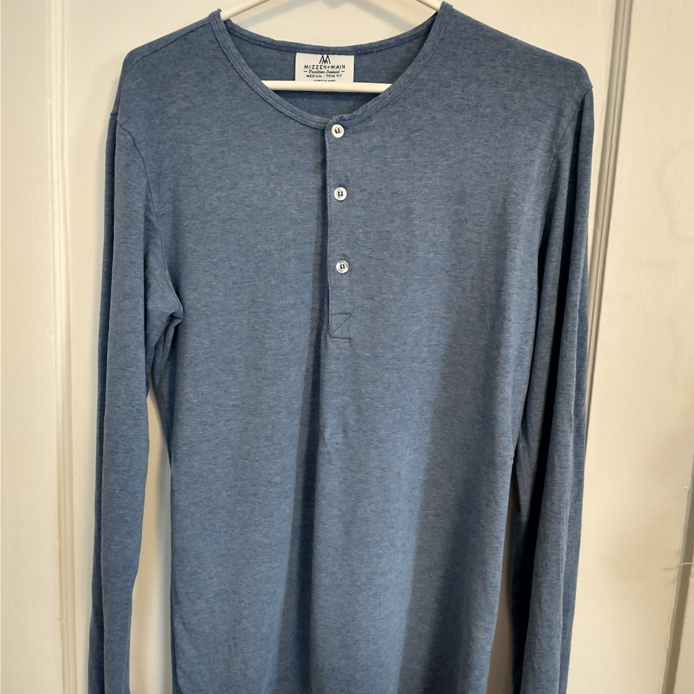 Mizzen and Main men's crew neck long sleeve henley shirt